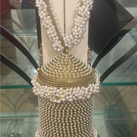 Beautiful Ramla Pearly Glam Bag - Gold and White - New without tag. - Picture 9 of 10